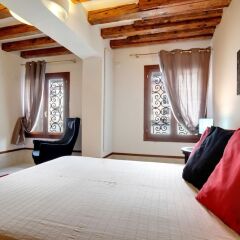 Апартаменты Venetian Grand Canal Suite Apartment Венеция комната для гостей фото 4