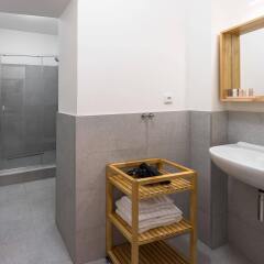 Отель 7 Tales Suites ванная фото 2