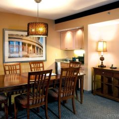 Embassy Suites by Hilton Crystal City National Airport in Arlington, United States of America from 229$, photos, reviews - zenhotels.com