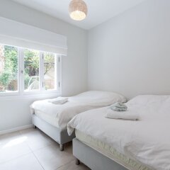 Charming 2BDR apt W Private Garden TL41 Израиль, Тель-Авив - отзывы, цены и фото номеров - забронировать отель Charming 2BDR apt W Private Garden TL41 онлайн детские мероприятия