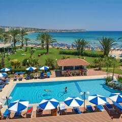 Okeanos Beach Hotel бассейн