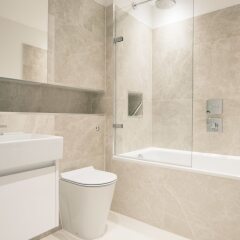 Отель Grand West End Suites by Sonder ванная