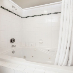Отель Executive Hotel & Conference Center, Burnaby Канада, Бурнаби - отзывы, цены и фото номеров - забронировать отель Executive Hotel & Conference Center, Burnaby онлайн спа фото 2