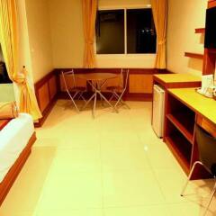 Nailons Hotel