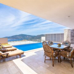 Villa Likapa 2 by Akdenizvillam Турция, Калкан - отзывы, цены и фото номеров - забронировать отель Villa Likapa 2 by Akdenizvillam онлайн бассейн фото 2