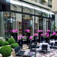 Отель Four Seasons George V Париж
