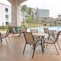 Отель Garden Villa Hotel США, Тамунинг - 2 отзыва об отеле, цены и фото номеров - забронировать отель Garden Villa Hotel онлайн бассейн фото 2