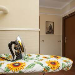 Отель Des Artistes Budget Rooms питание