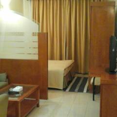 Отель Al Raein Hotel Apartments ОАЭ, Дубай - отзывы, цены и фото номеров - забронировать отель Al Raein Hotel Apartments онлайн комната для гостей фото 3