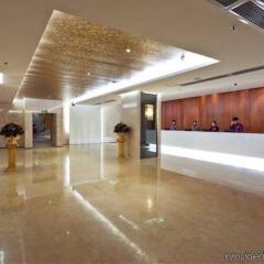 Jovenstars Hotel интерьер отеля