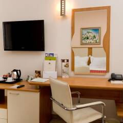Отель Doubletree by Hilton Hotel Varna - Golden Sands Болгария, Золотые пески - 4 отзыва об отеле, цены и фото номеров - забронировать отель Doubletree by Hilton Hotel Varna - Golden Sands онлайн удобства в номере фото 2