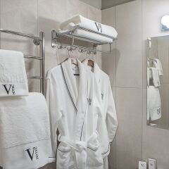 Гостиница V Hotel в Москве 14 отзывов об отеле, цены и фото номеров - забронировать гостиницу V Hotel онлайн Москва ванная фото 2