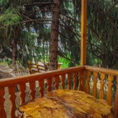 Eni Rest Guest House in Karakol, Kyrgyzstan from 39$, photos, reviews - zenhotels.com balcony