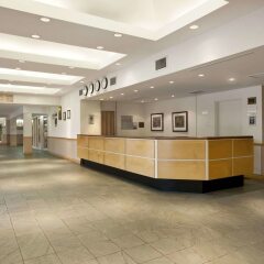 Отель Travelodge by Wyndham Ottawa West Канада, Оттава - отзывы, цены и фото номеров - забронировать отель Travelodge by Wyndham Ottawa West онлайн интерьер отеля фото 3