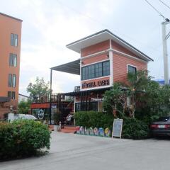 Отель D-Well Residence Don Muang Бангкок парковка