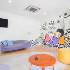 All Day Hostel Бангкок детские мероприятия