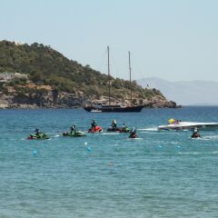 Отель Kavos Bay Seafront Hotel Греция, Эгина - отзывы, цены и фото номеров - забронировать отель Kavos Bay Seafront Hotel онлайн приотельная территория фото 2