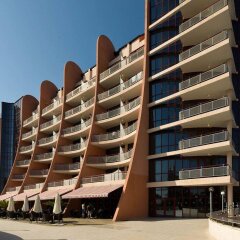 Отель Doubletree by Hilton Hotel Varna - Golden Sands Болгария, Золотые пески - 4 отзыва об отеле, цены и фото номеров - забронировать отель Doubletree by Hilton Hotel Varna - Golden Sands онлайн парковка