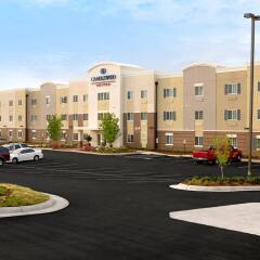 Отель Candlewood Suites Bay City парковка