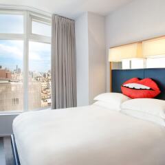Отель The Standard - East Village США, Нью-Йорк - отзывы, цены и фото номеров - забронировать отель The Standard - East Village онлайн детские мероприятия фото 2
