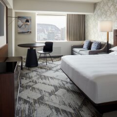 Отель Le Centre Sheraton Montreal Hotel Канада, Монреаль - отзывы, цены и фото номеров - забронировать отель Le Centre Sheraton Montreal Hotel онлайн с домашними животными