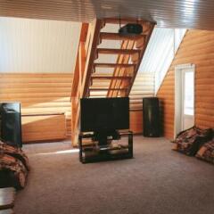 Гостиница Chalet Postoyalyy Dvor в Шерегеше отзывы, цены и фото номеров - забронировать гостиницу Chalet Postoyalyy Dvor онлайн Шерегеш комната для гостей
