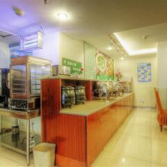 Отель GreenTree Inn BeiJing AnZhen Bird's Nest Business Hotel Китай, Пекин - отзывы, цены и фото номеров - забронировать отель GreenTree Inn BeiJing AnZhen Bird's Nest Business Hotel онлайн питание фото 3
