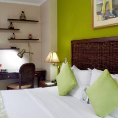 Отель Aparthotel Guijarros сейф в номере