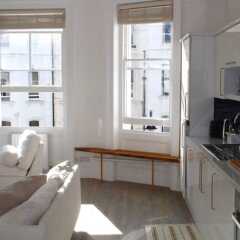 Отель 1 Bedroom Regency Flat Near Brighton Beach в номере