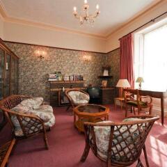 Отель Ashurst Lodge развлечения