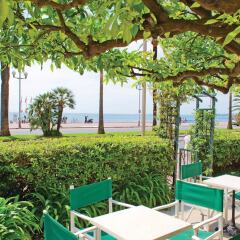 Отель Hôtel Vacances Bleues Le Royal питание фото 2