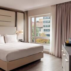 Отель Hilton Munich City Германия, Мюнхен - 9 отзывов об отеле, цены и фото номеров - забронировать отель Hilton Munich City онлайн комната для гостей