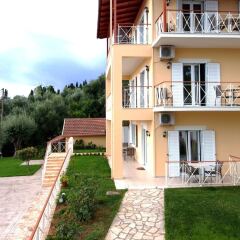 Апартаменты Brentanos Apartments ~ A ~ View of Paradise фото 5