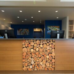 Отель Accent Inns Victoria Канада, Саанич - отзывы, цены и фото номеров - забронировать отель Accent Inns Victoria онлайн интерьер отеля фото 2