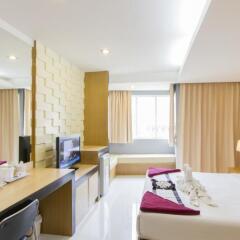 Отель Hallo Patong Dormtel And Restaurant Патонг помещение для мероприятий
