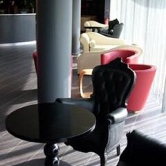Standing Hotel Suites фитнесс-зал