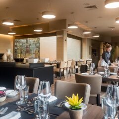Hotel Dom Henrique Downtown питание
