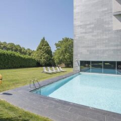 Отель NH Collection Santiago de Compostela с домашними животными