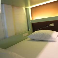 Yoo Yen Pen Sook Hostel комната для гостей