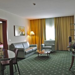 Oly Hotel комната для гостей