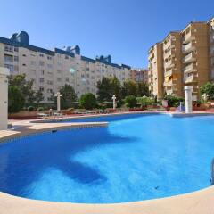 Отель Apartamentos Apolo VII бассейн