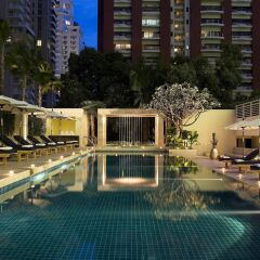 Отель Courtyard By Marriott Бангкок бассейн фото 2