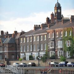 Отель The Riverside York
