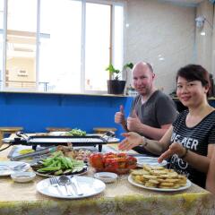 Отель Ba Dat Homestay Q6 питание