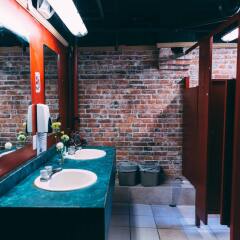 Отель The Cambie Hostel Seymour Канада, Ванкувер - отзывы, цены и фото номеров - забронировать отель The Cambie Hostel Seymour онлайн ванная