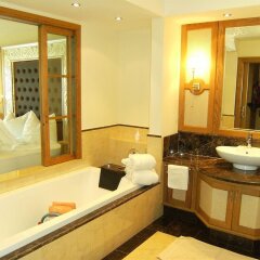 Dolce Vita Hotel Preidlhof Натурно ванная