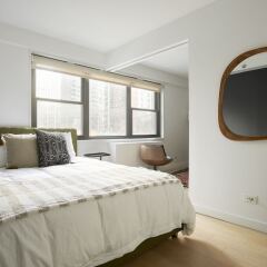 Отель Charming Midtown East Suites by Sonder комната для гостей