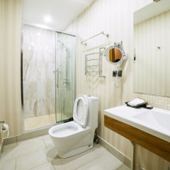 Absolute Hotel in Astana, Kazakhstan from 53$, photos, reviews - zenhotels.com bathroom