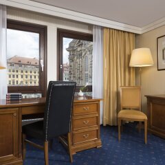 Отель Hilton Dresden Германия, Дрезден - 3 отзыва об отеле, цены и фото номеров - забронировать отель Hilton Dresden онлайн удобства в номере фото 2