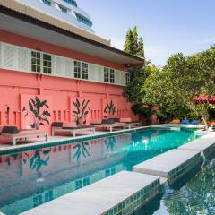 Отель Sandalay Resort Pattaya бассейн